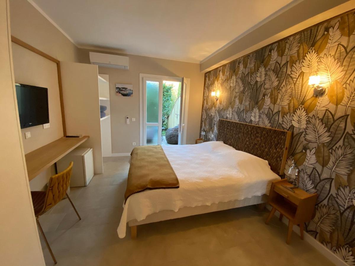 Hotel Du Pont De L'Oso ليسي المظهر الخارجي الصورة
